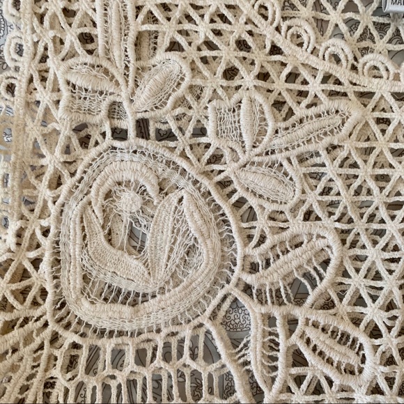 Anthro Solitaire Cream Lace Overlay Top - Picture 6 of 8